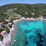 Seaside Secluded Cove Pavija Luka, Korcula - 12758 * Zrnovo